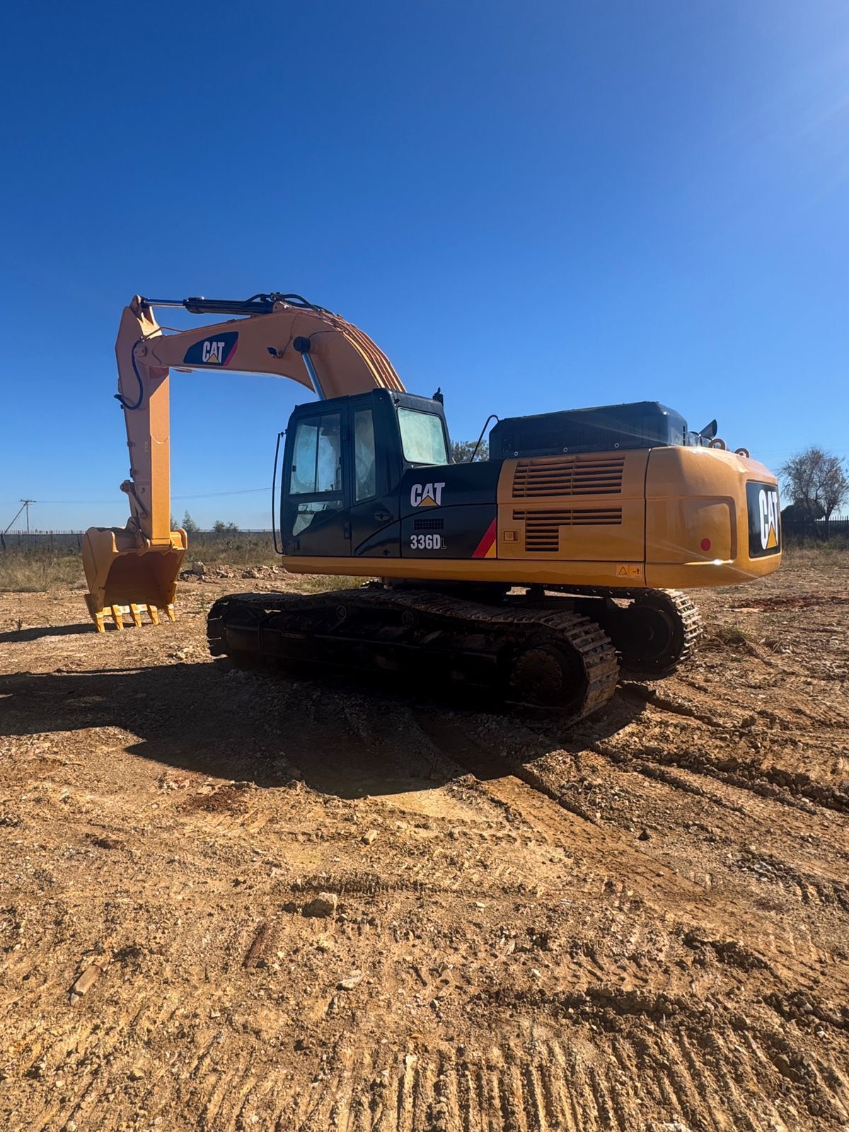 Yellow Machine Plant Hire